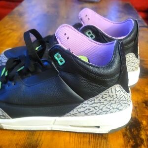 Jordan 3s